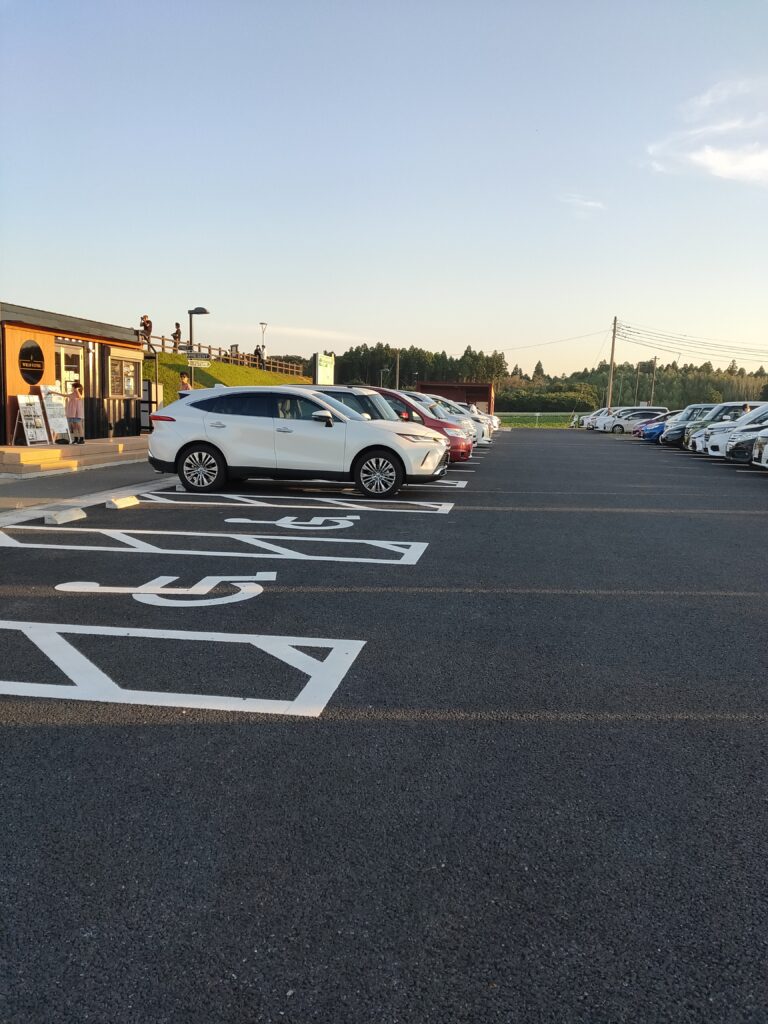 ひこうきの丘駐車場