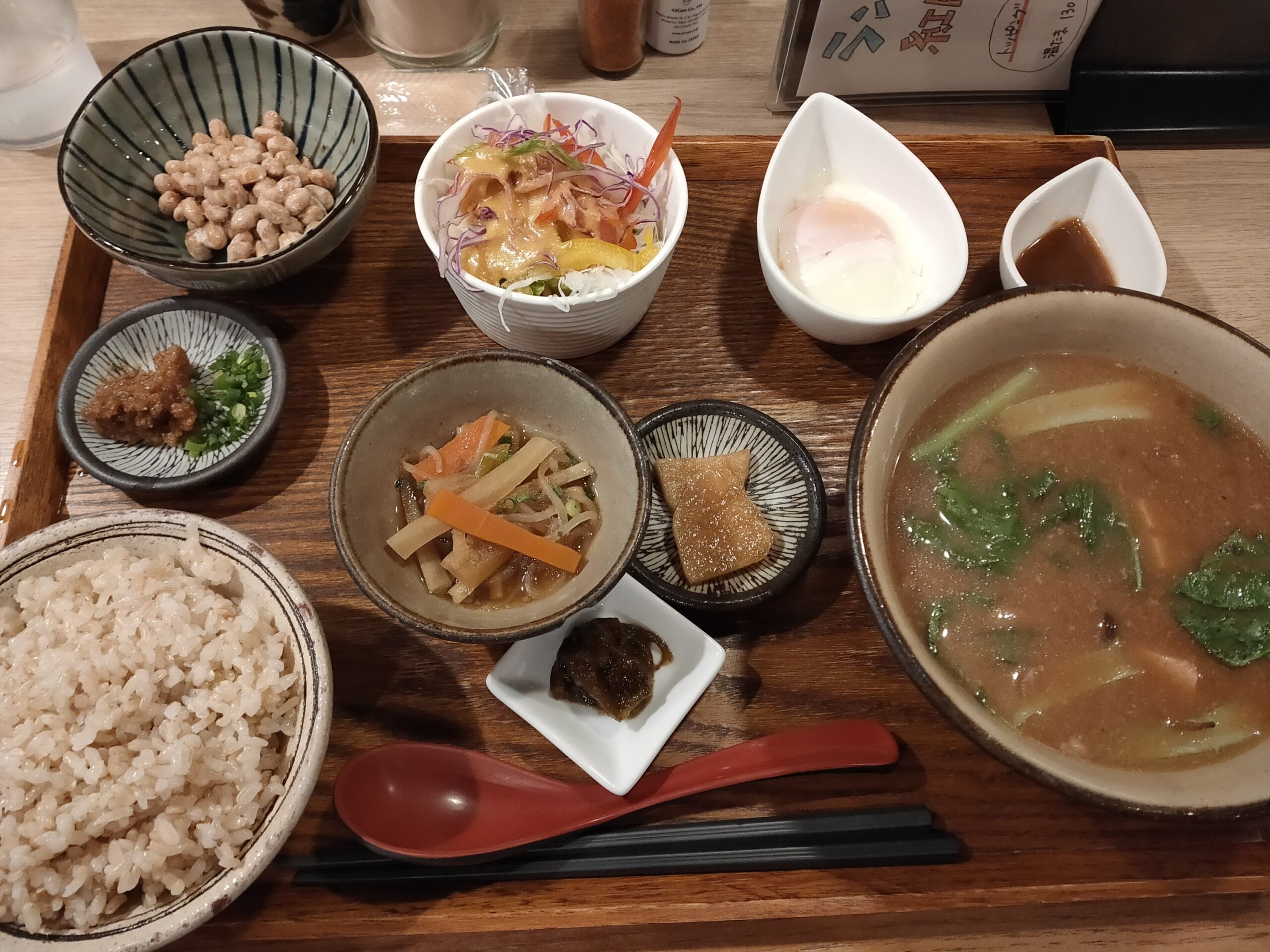 那覇モーニング　味噌めしや　まるたま